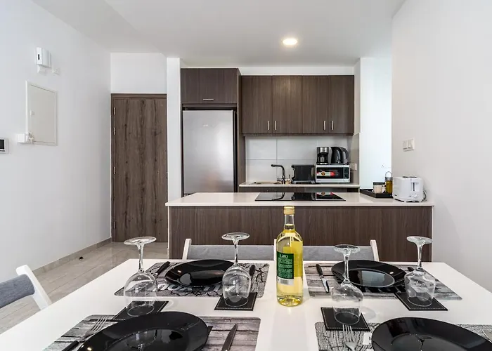 Lana 1-bedroom In Апартаменты Ларнака