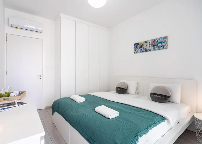 Apartamento Lana 1-bedroom In